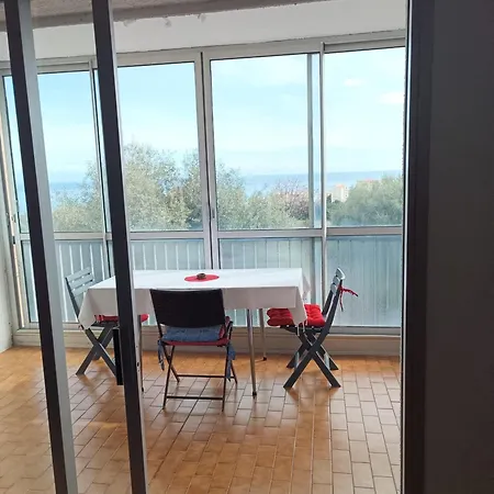 Elegant Avec Vue Sur La Mer A Bastia Et Sauna